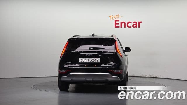 Kia Niro 2022 — ფოტო 3/20