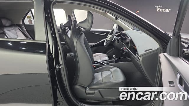 Kia Niro 2022 — ფოტო 11/20