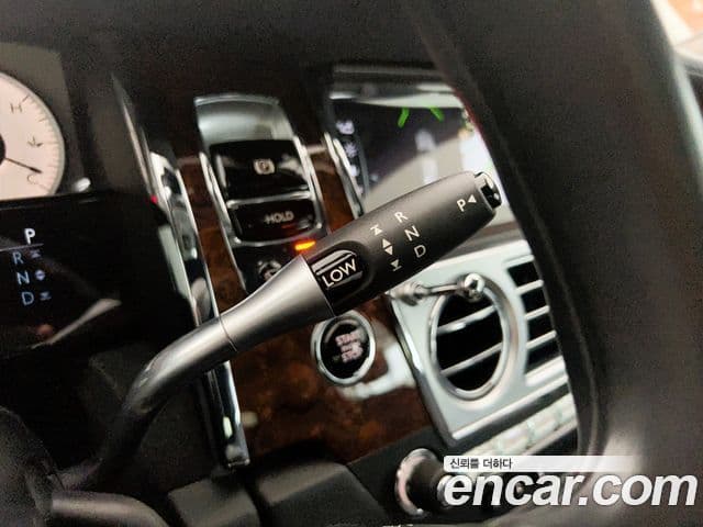 Rolls-Royce Ghost 2018 — Şəkil 7/20