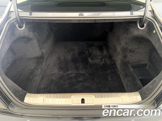 Rolls-Royce Ghost 2018 — Şəkil 18/20