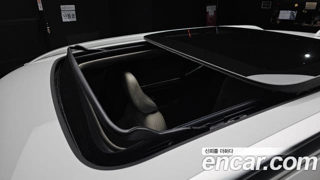 Volvo XC40 2023 — Şəkil 18/20
