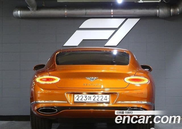Bentley Continental GT 2018 — ფოტო 4/20