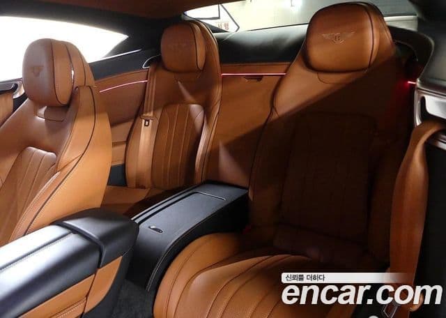 Bentley Continental GT 2018 — ფოტო 18/20