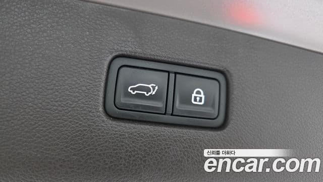Genesis GV80 2020 — Photo 16/37