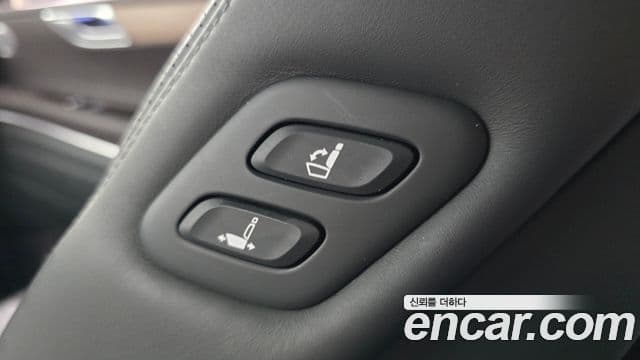 Genesis GV80 2020 — Photo 8/37
