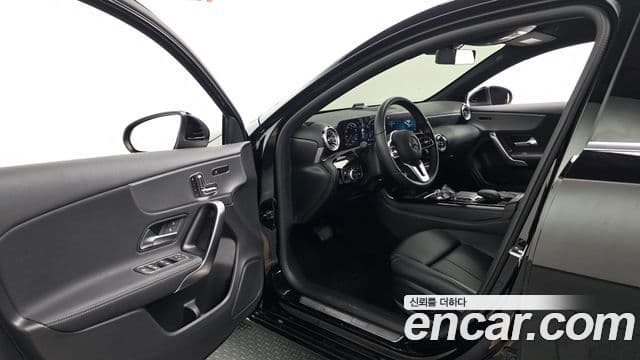 Mercedes-Benz A-Class 2021 — Şəkil 8/20