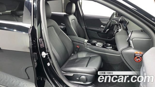 Mercedes-Benz A-Class 2021 — Şəkil 11/20