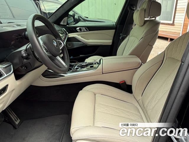 BMW X7 2025 — Фото 6/11