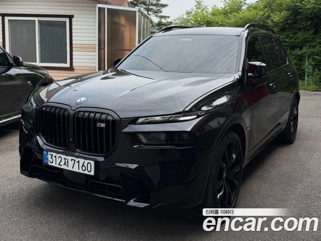 BMW X7 2025 — Фото 10/11