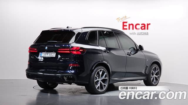 BMW X5 2025 — Photo 2/32