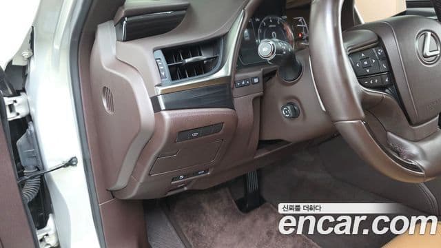 Lexus ES300h 2020 — Şəkil 13/20