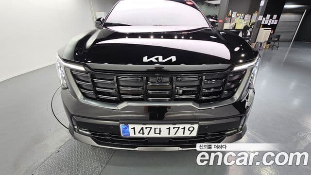 Kia Sorento 2024 — Photo 2/37