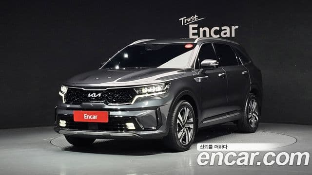 Kia Sorento 2022 — Фото 1/20