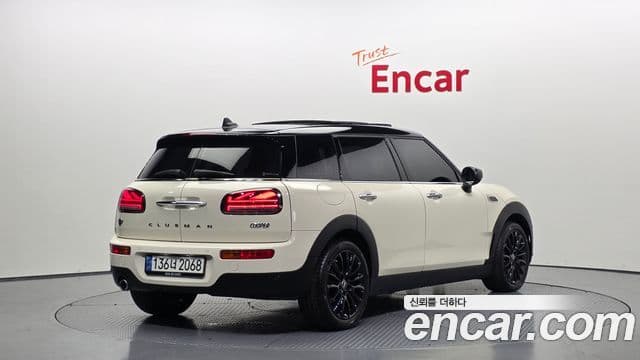 Mini Cooper Clubman 2021 — ფოტო 1/20