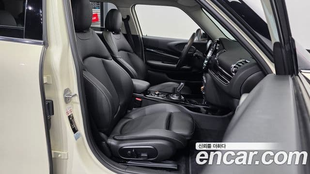 Mini Cooper Clubman 2021 — ფოტო 11/20