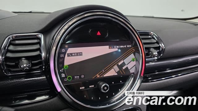 Mini Cooper Clubman 2021 — ფოტო 14/20