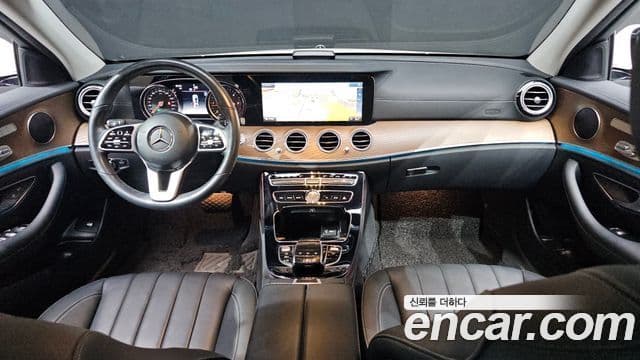 Mercedes-Benz E-Class 2019 — Şəkil 7/20