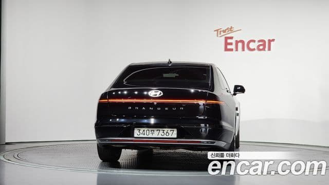 Hyundai Grandeur 2023 — ფოტო 4/20