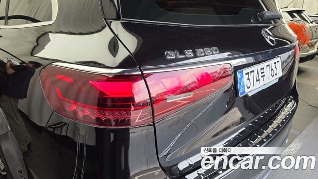 Mercedes-Benz GLS-Class 2024 — Photo 31/34