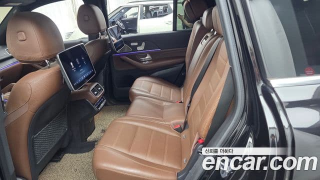 Mercedes-Benz GLS-Class 2024 — Photo 10/34