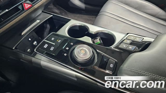 Kia K8 2022 — Şəkil 9/20