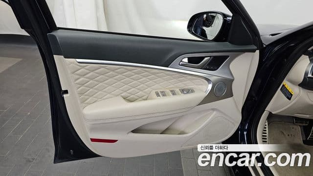 Genesis G70 2019 — Şəkil 30/32