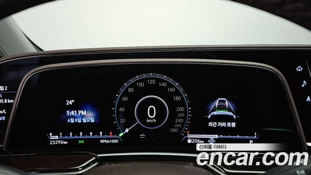 Cadillac Escalade 2022 — Şəkil 8/20