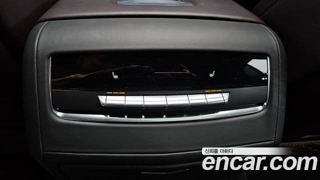 Cadillac Escalade 2022 — Şəkil 18/20