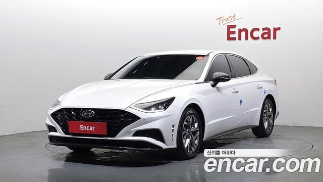 Hyundai Sonata 2022 — Фото 1/20