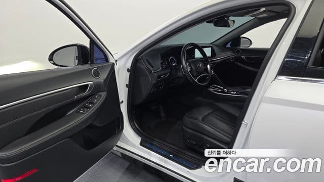 Hyundai Sonata 2022 — Фото 10/20