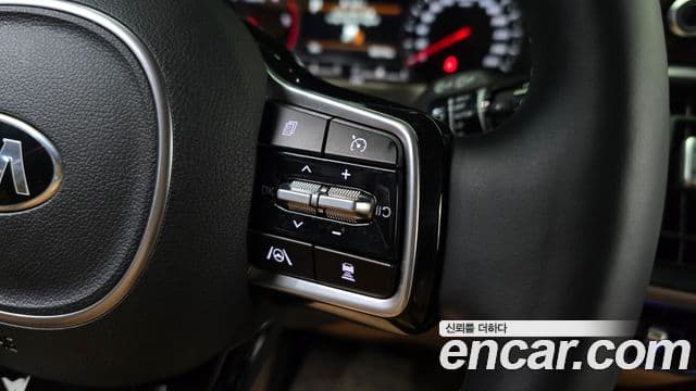Kia Sorento 2020 — Фото 18/20