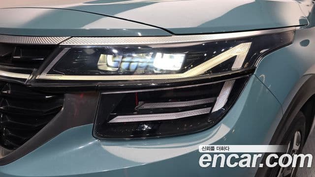 Kia Seltos 2024 — ფოტო 15/34