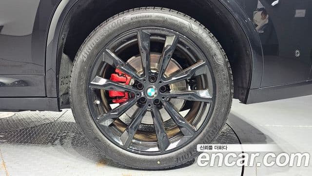 BMW X4 2025 — Photo 20/31