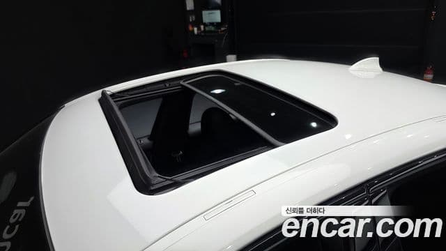 BMW 3 Series 2021 — Şəkil 17/20