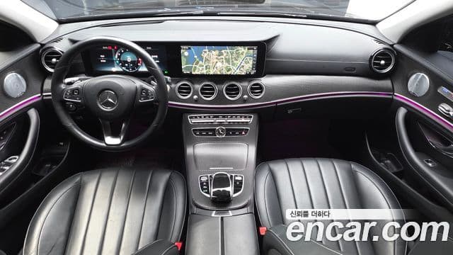 Mercedes-Benz E-Class 2018 — Фото 7/20