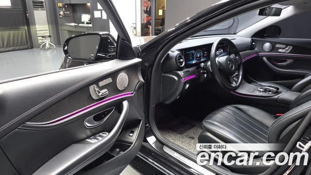 Mercedes-Benz E-Class 2018 — Фото 10/20