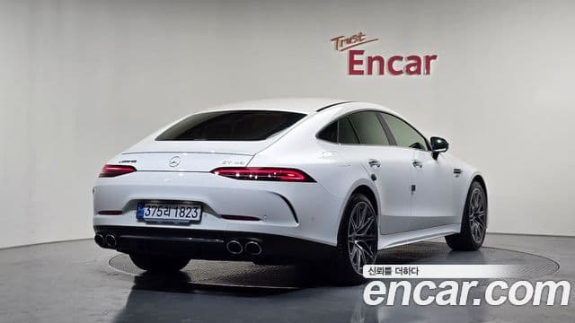 Mercedes-Benz AMG GT 2024 — ფოტო 2/20
