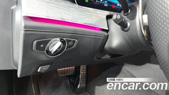 Mercedes-Benz AMG GT 2024 — Photo 15/34