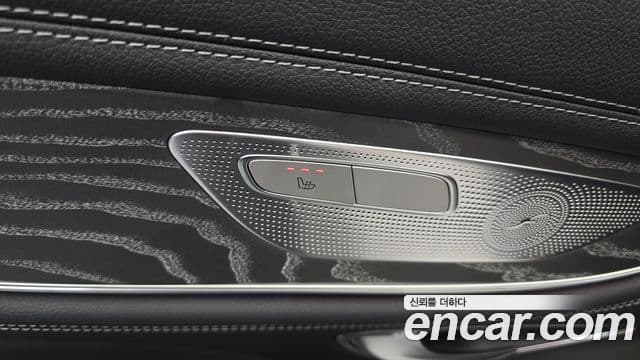 Mercedes-Benz AMG GT 2024 — Photo 22/34