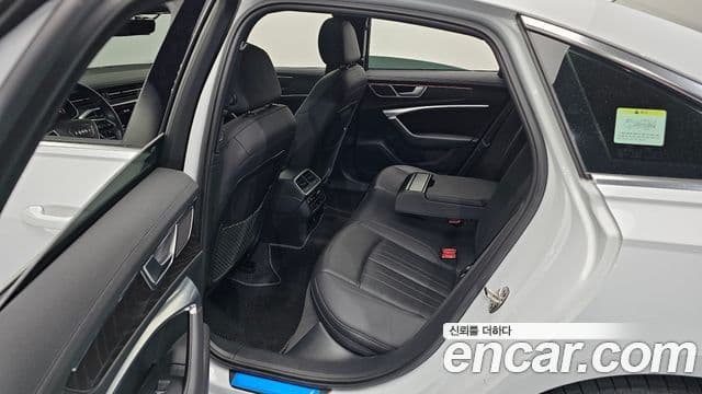 Audi A6 2019 — Şəkil 12/20
