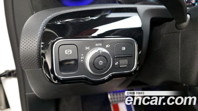 Mercedes-Benz A-Class 2021 — Фото 19/20