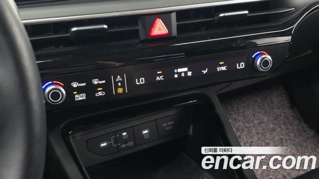 Kia K5 2024 — Şəkil 18/20
