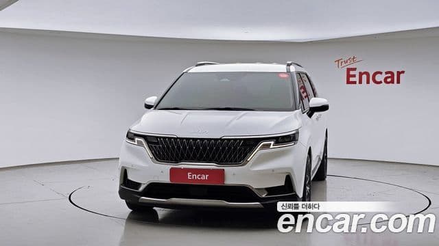 Kia Carnival 2023 — ფოტო 3/20