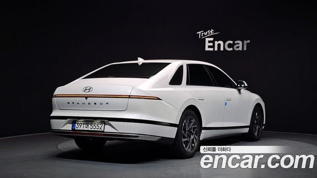 Hyundai Grandeur 2023 — Şəkil 2/20