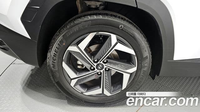 Hyundai The New Tucson 2021 — Фото 5/20