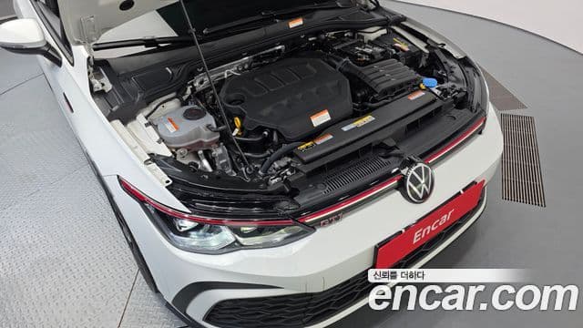 Volkswagen Golf 2024 — ფოტო 6/20