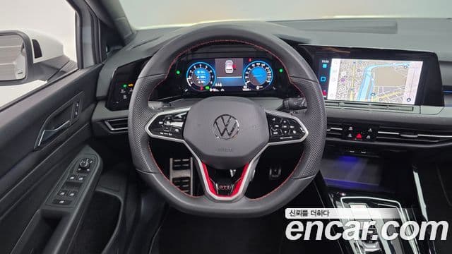 Volkswagen Golf 2024 — ფოტო 13/20