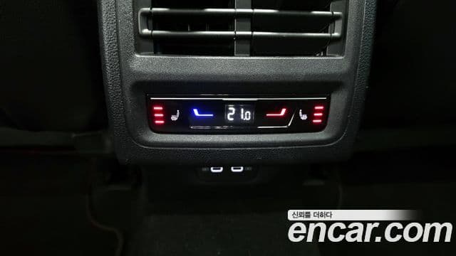 Volkswagen Golf 2024 — ფოტო 18/20