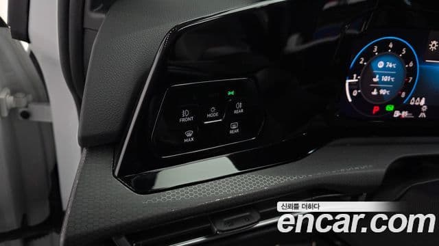 Volkswagen Golf 2024 — Şəkil 14/32