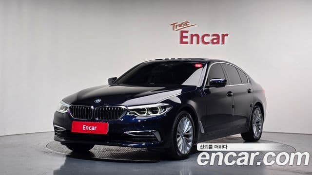 BMW 5 Series 2019 — ფოტო 1/20
